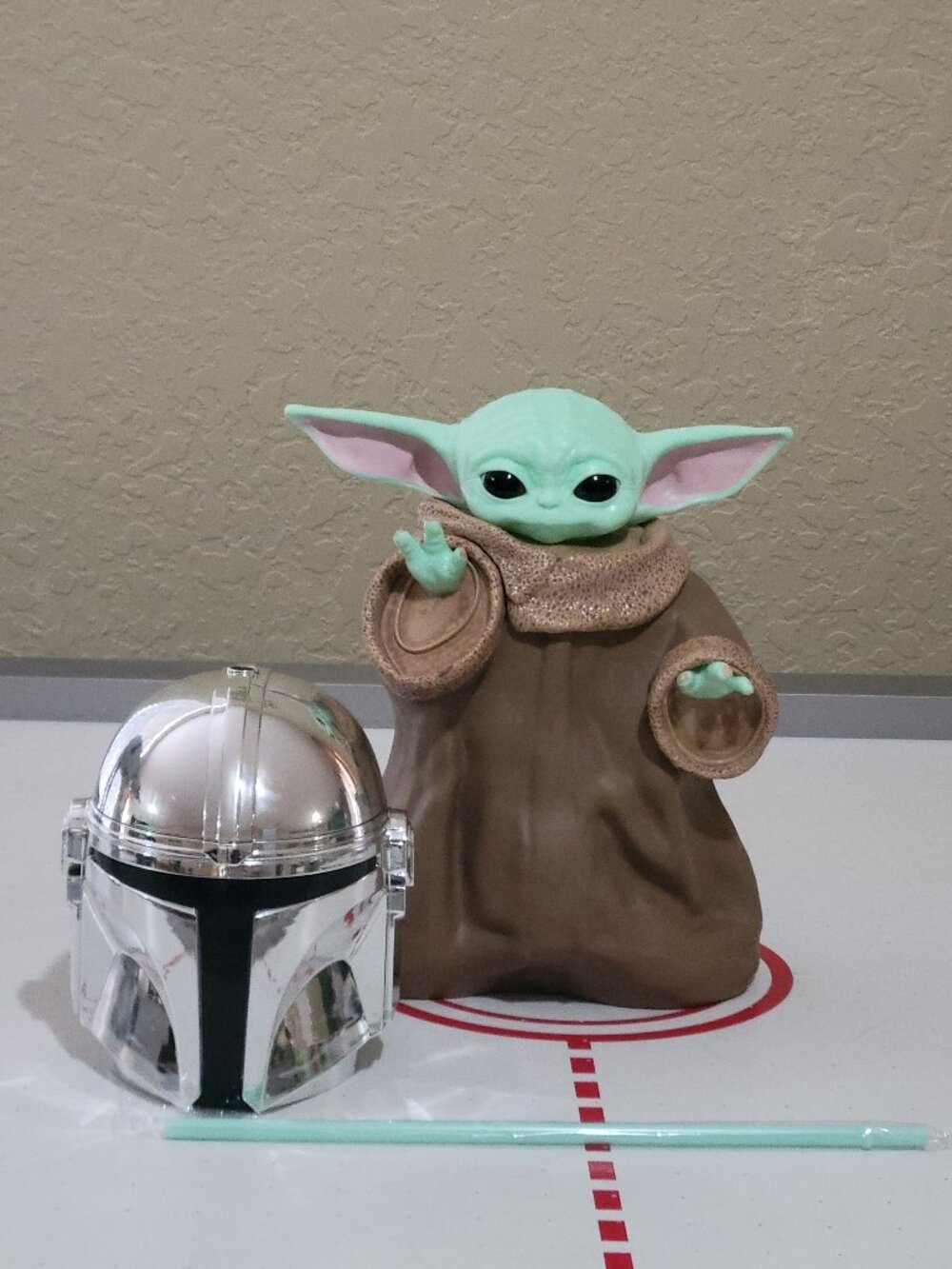 The Mandalorian and Grogu Movie: Grogu Popcorn Bucket AND Mandalorian Drink Cup